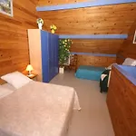 בית נופש Sea View Family Escape