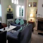 Sea View Family Escape *