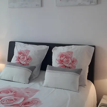 Sea View Family Escape * Denneville