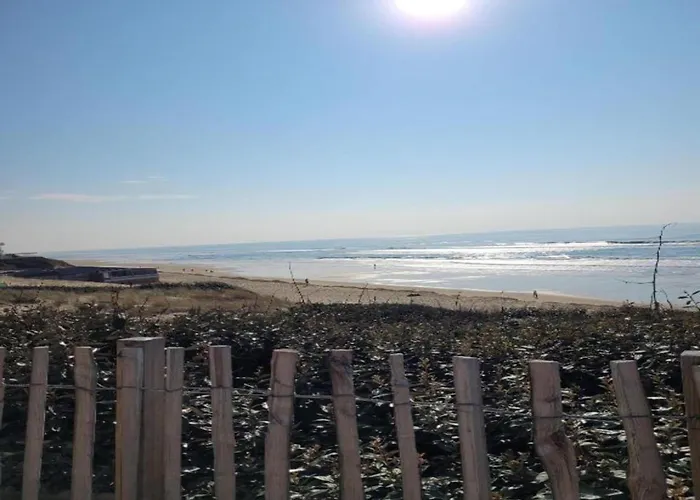 بيت للعطل Sea View Family Escape *